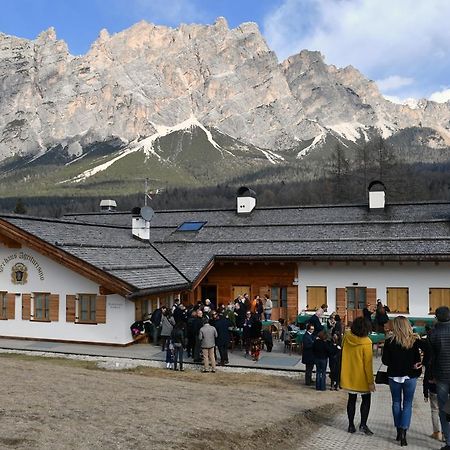 Jaegerhaus Agriturismo Cortina dʼAmpezzo Eksteriør bilde